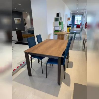 Tavolo Space di Scavolini scontato del 35%