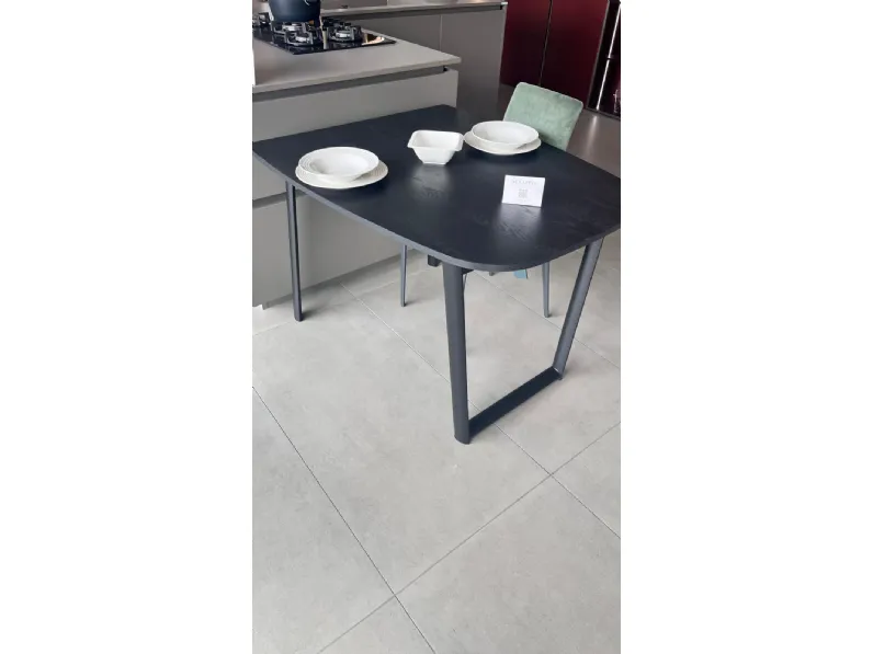 Tavolo sagomato in legno Tavolo ribot di Altacom in Offerta Outlet