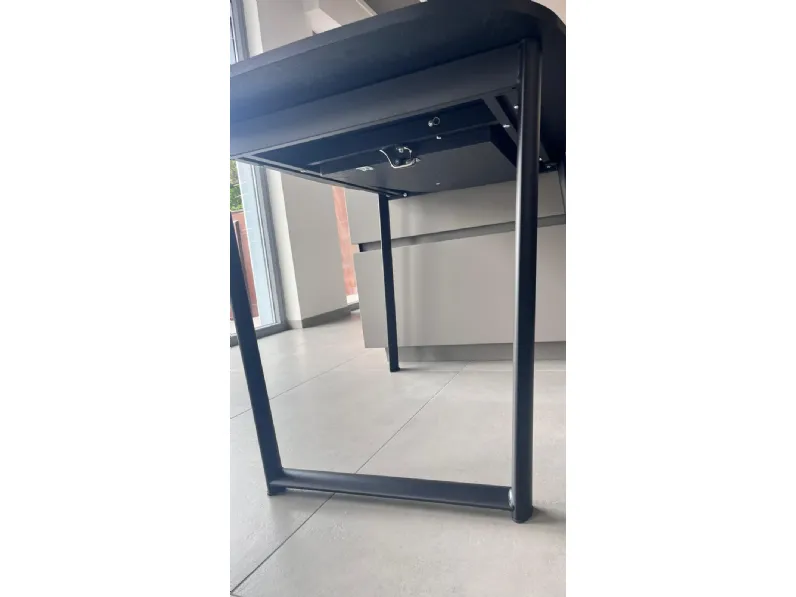 Tavolo sagomato in legno Tavolo ribot di Altacom in Offerta Outlet