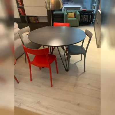 Tavolo in laminato rotondo Apple Zamagna a prezzo ribassato