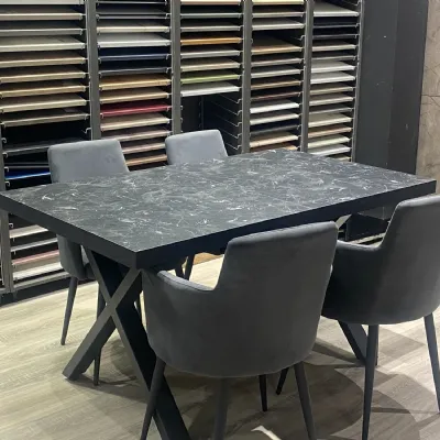 Tavolo rettangolare in laminato Pablo  di Artigianale in Offerta Outlet