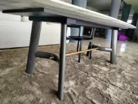 Tavolo August Lema in marmo Fisso scontato 25%