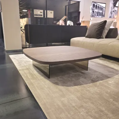 Tavolo in legno e resina sagomato Aurelio Ozzio in offerta outlet