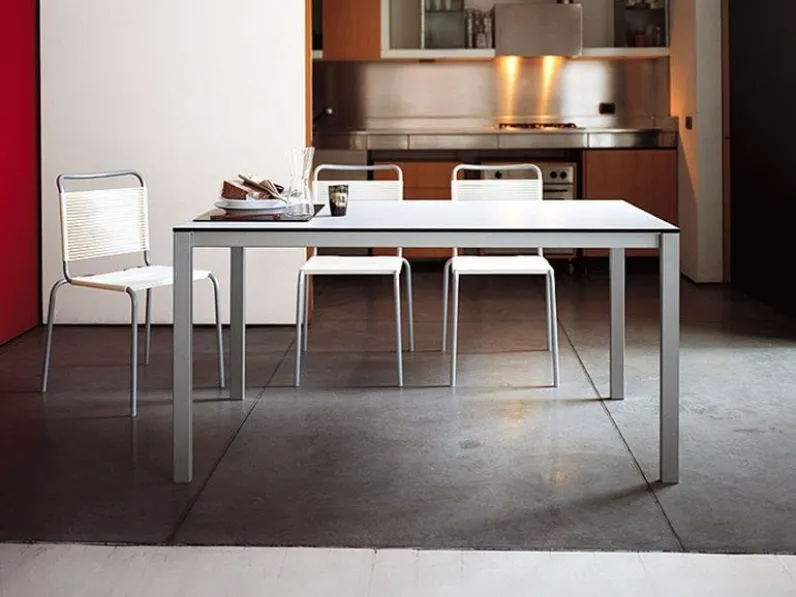 Tavolo in altri materiali quadrato Be-easy * Kristalia a prezzo ribassato