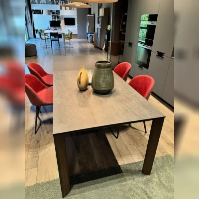 Tavolo rettangolare Blade Midj scontato del 40%