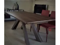 Scopri il Tavolo Big Table Bonaldo in legno allungabile scontato del 38%!