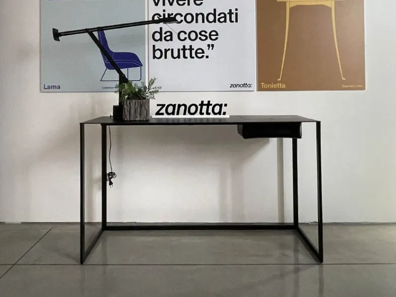 Tavolo in altri materiali rettangolare Calamo Zanotta a prezzo scontato