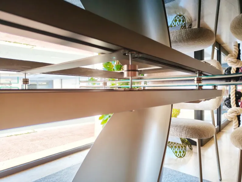 Tavolo sagomato Calla cs4159-s 200 di Calligaris a prezzo riservato 