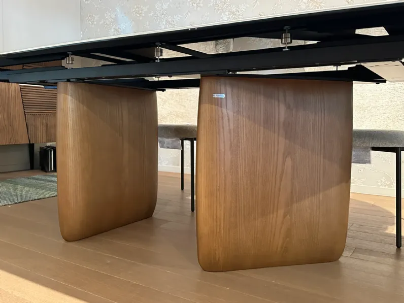 Tavolo ellittico Riverstone di Calligaris a prezzo riservato 