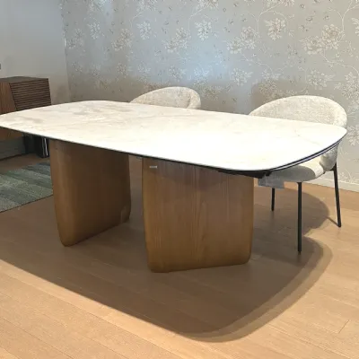 Tavolo ellittico Riverstone di Calligaris a prezzo riservato 
