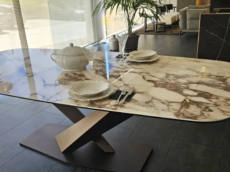 Tavolo Stratos keramik di Cattelan italia scontato del 33%