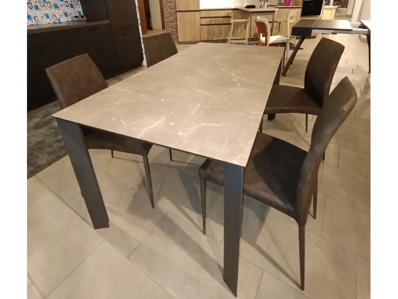 Tavolo in laminato rettangolare Upper Collezione esclusiva a prezzo ribassato