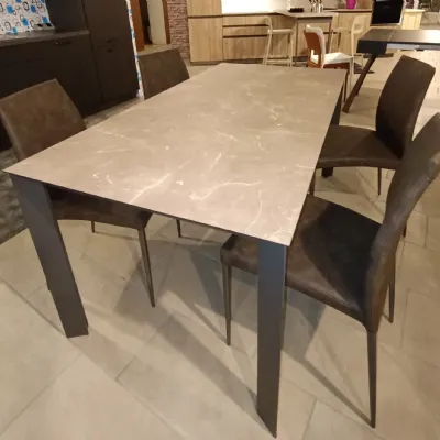 Tavolo in laminato rettangolare Upper Collezione esclusiva a prezzo ribassato