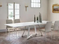 Tavolo con basamento centrale Big Bangdi Ingeniain Offerta Outlet