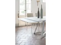 Tavolo con basamento centrale Big Bangdi Ingeniain Offerta Outlet