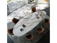 Tavolo con piano in ceramica ellittico di Cattelan italia a PREZZO OUTLET 