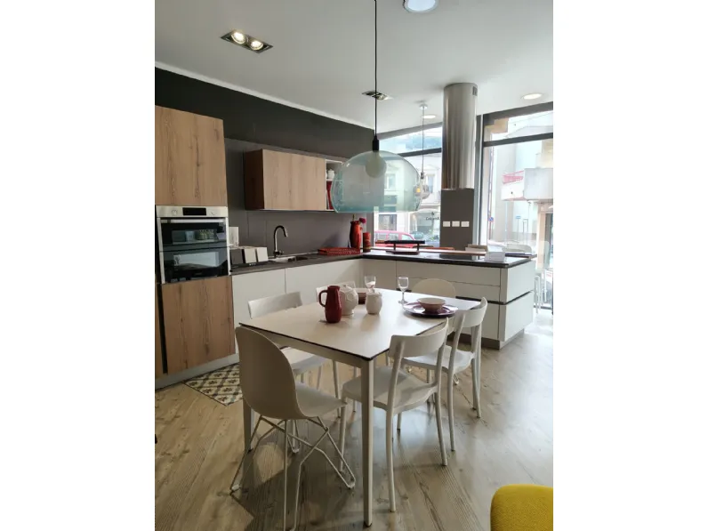 TAVOLO Connubia� eminence cb4724 r 130 b  SCONTATO a PREZZI OUTLET 