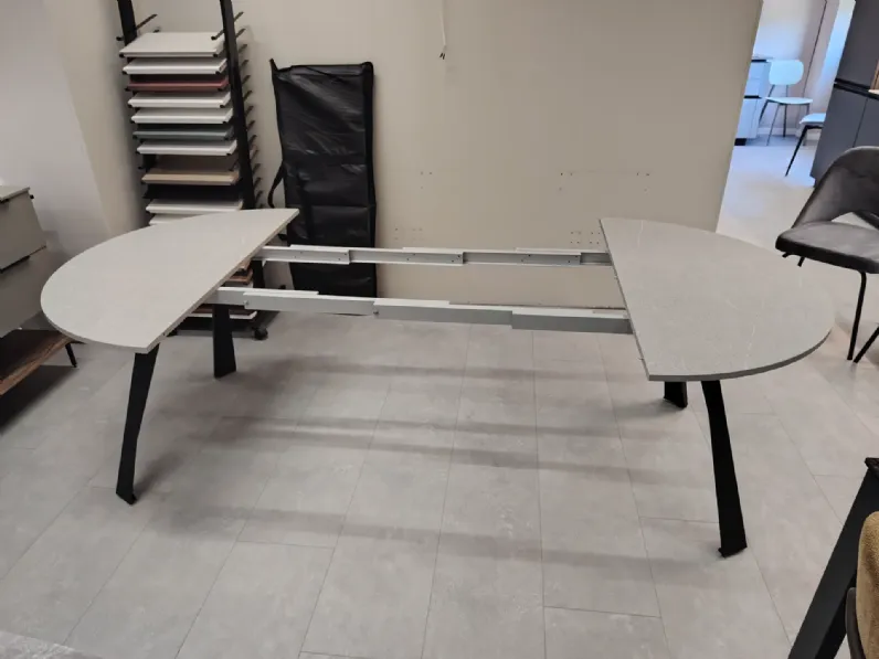 Tavolo rotondo in laminato Convivio di Easyline in Offerta Outlet