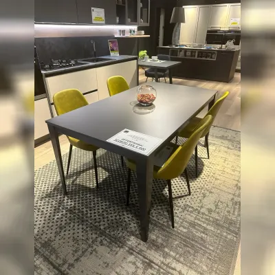 Tavolo rettangolare Dom Ingenia scontato del 35%