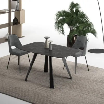 Tavolo con piano in altri materiali quadrato di Easyline a PREZZO OUTLET 