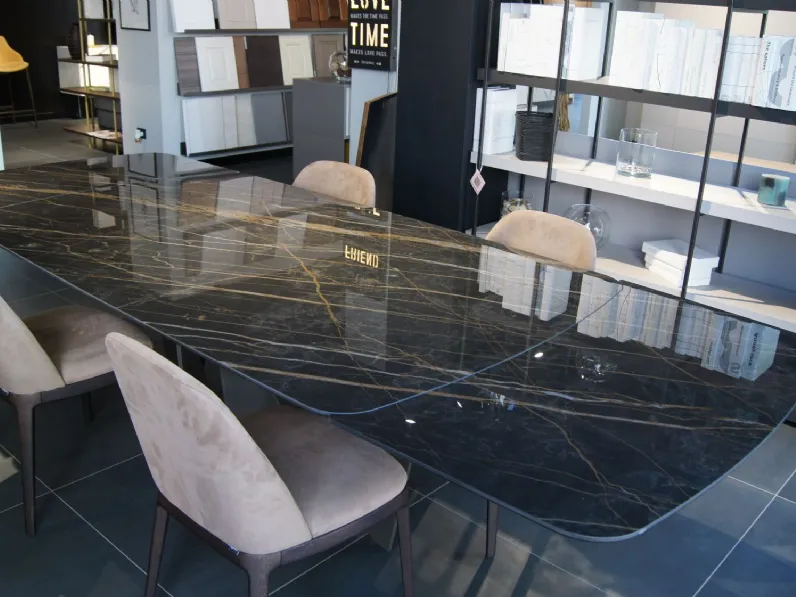 Tavolo in marmo ovale Eiffel Dall'agnese in offerta outlet
