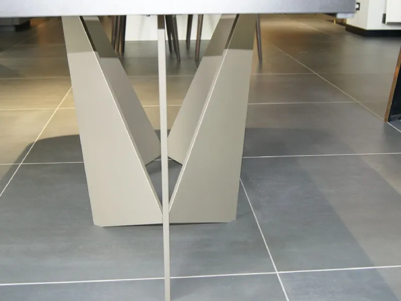 Tavolo in marmo ovale Eiffel Dall'agnese in offerta outlet