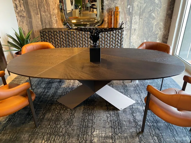 Tavolo ellittico Tyron wood y Cattelan italia scontato del 35%