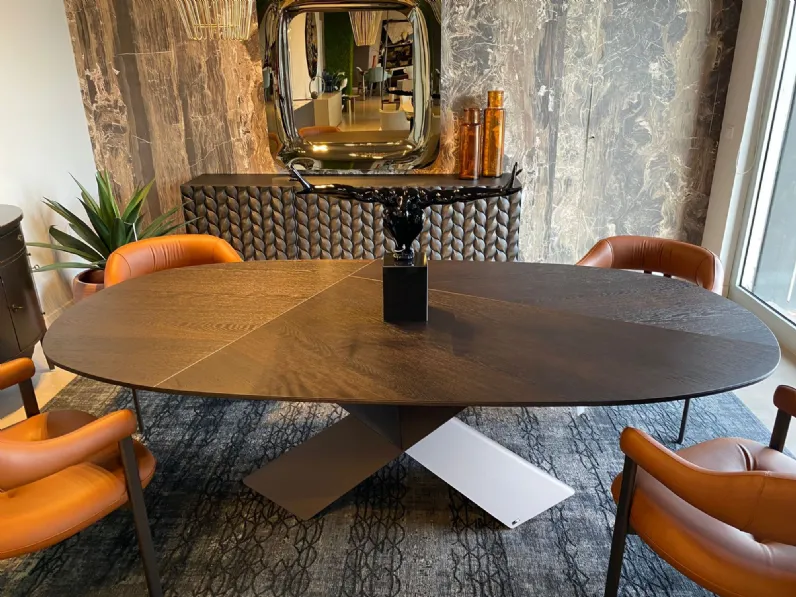 Tavolo in legno ellittico Tyron wood y Cattelan italia a prezzo scontato