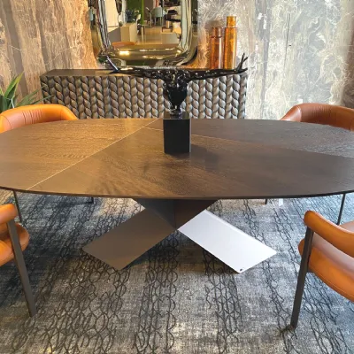 Tavolo ellittico Tyron wood y Cattelan italia scontato del 35%