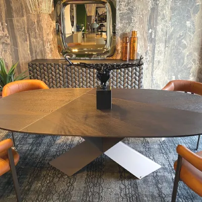 Tavolo in legno ellittico Tyron wood y Cattelan italia a prezzo scontato