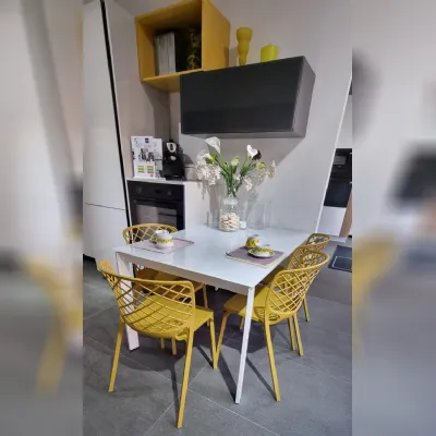 Scopri il prezzo riservato del tavolo Eminence  Connubia�