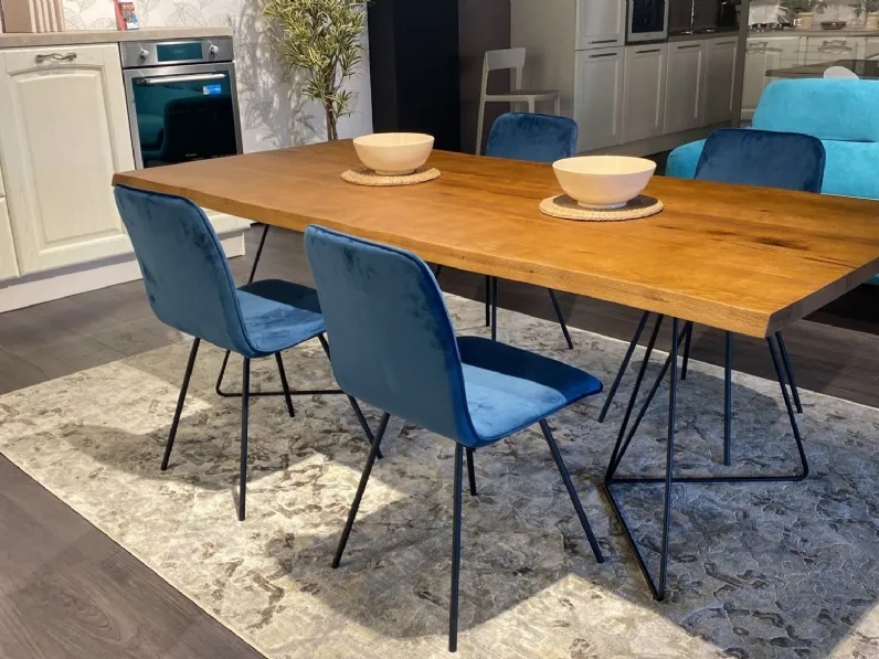 Tavolo Filo Alta corte in OFFERTA OUTLET -30%