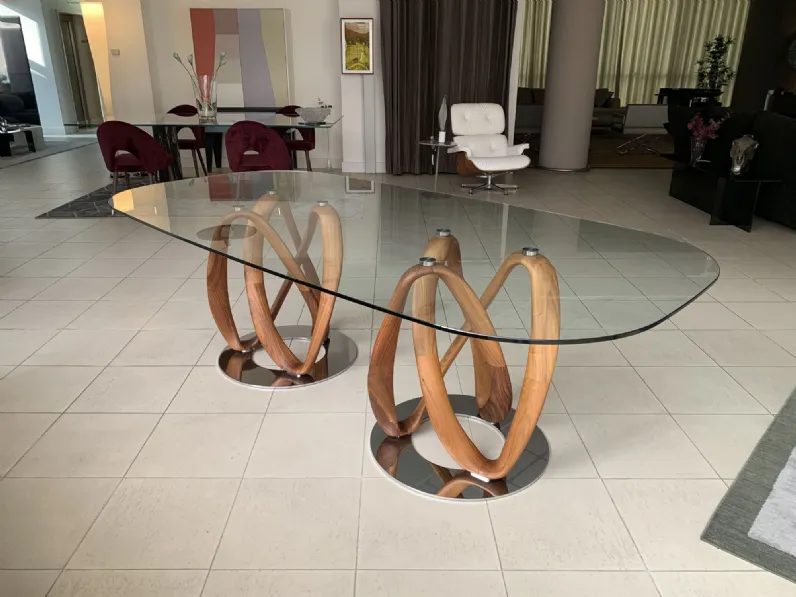 Tavolo ovale in vetro Infinity di Porada in Offerta Outlet 