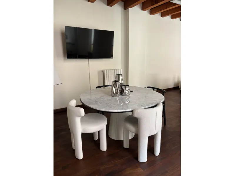 Tavolo Owen di Meridiani scontato del 40%