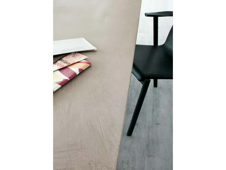 Tavolo in laccato rettangolare Shade Lema in offerta outlet