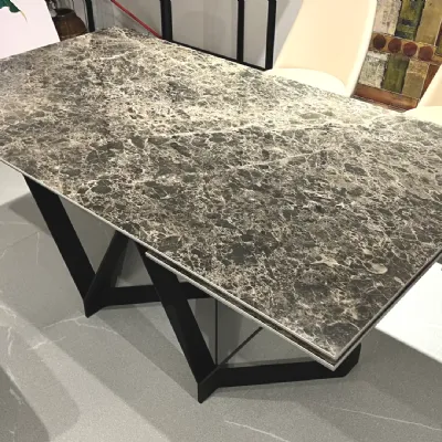 Tavolo rettangolare in ceramica Flame di Zamagna in Offerta Outlet
