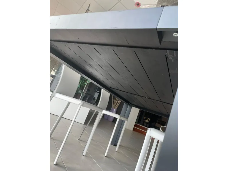 Tavolo Frame Devina nais in legno e resina Fisso 