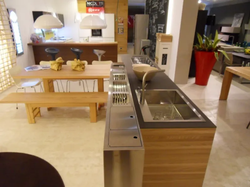 Tavolo Fratavolo+panca  Valcucine a prezzo ribassato