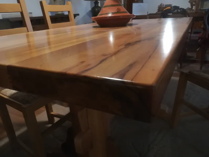 Tavolo fratino rettangolare con basamento centrale  e 4 sedie in legno  Artigianale scontato