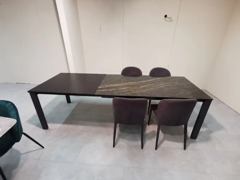 Tavolo rettangolare in ceramica Zenith t91 di Friulsedie in Offerta Outlet