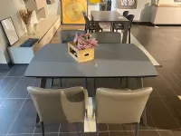 Tavolo in ceramica ellittico Elios Stones a prezzo ribassato