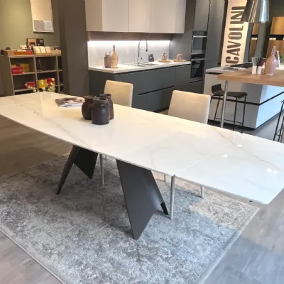 Tavolo ovale in ceramica Luxor di Scavolini in Offerta Outlet