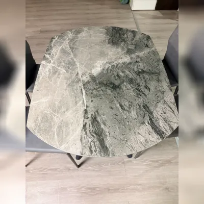 Tavolo Tavolo kyoto four e sedie  Stones in OFFERTA OUTLET -47%