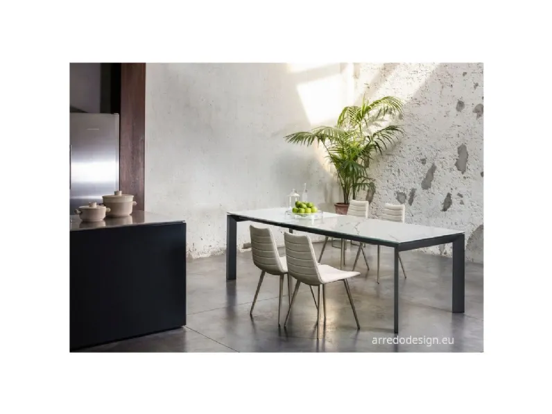 Tavolo in ceramica rettangolare Apollo Midj in offerta outlet