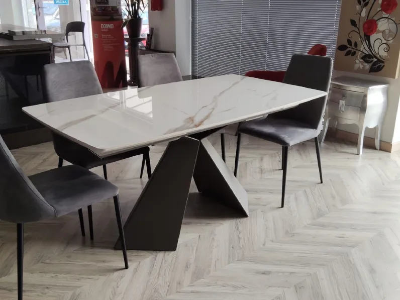 Tavolo in ceramica rettangolare Metropolis allungabile Scavolini a prezzo ribassato
