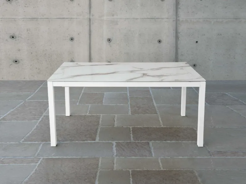 Tavolo rett. in ceramica, gress bianco Carrara. Mottes Selection in offerta.