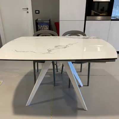 Tavolo in ceramica sagomato Vortice Target point a prezzo scontato
