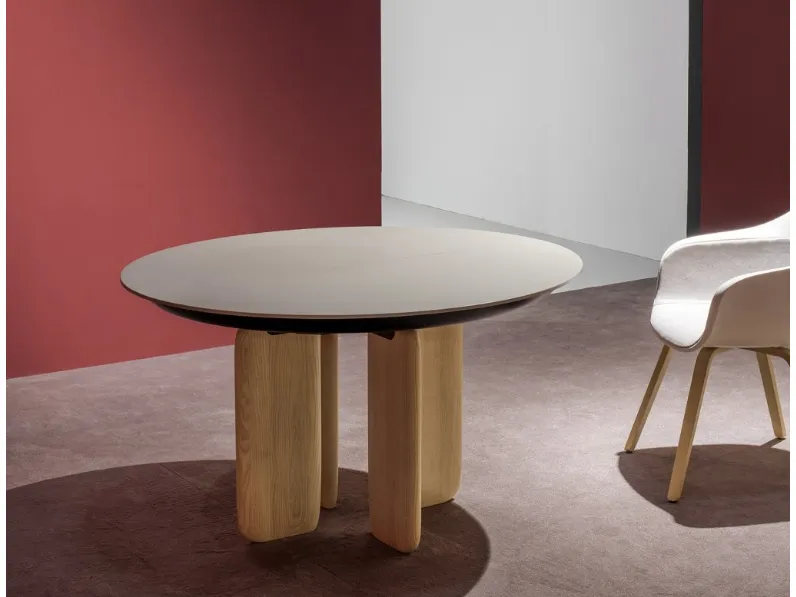 Tavolo in laccato quadrato Pala Kristalia in offerta outlet