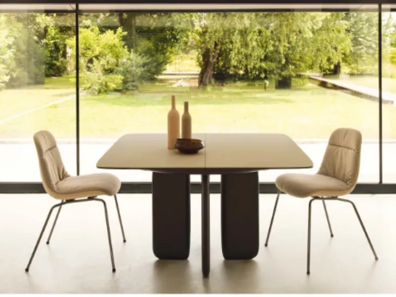 Tavolo in laccato quadrato Pala Kristalia in offerta outlet