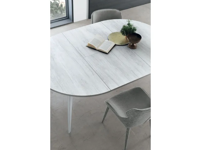 Tavolo in laminato ovale Aiace Mottes selection in offerta outlet
